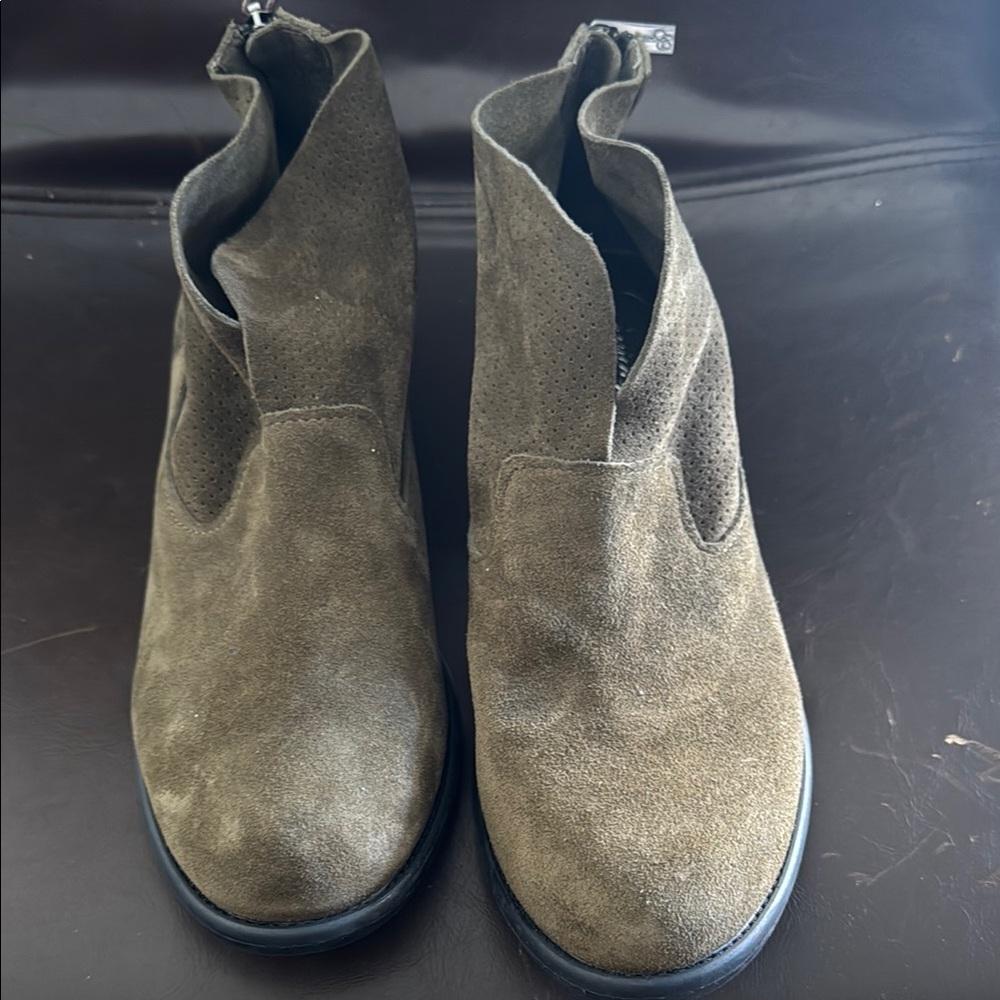 Jessica Simpson New Army Green Women's Suede Ankle Boots